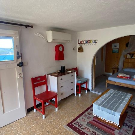 Les Oreades, Studio Le Marin Avec Vue Mer Imprenable Apartment Ile du Levant Exterior photo