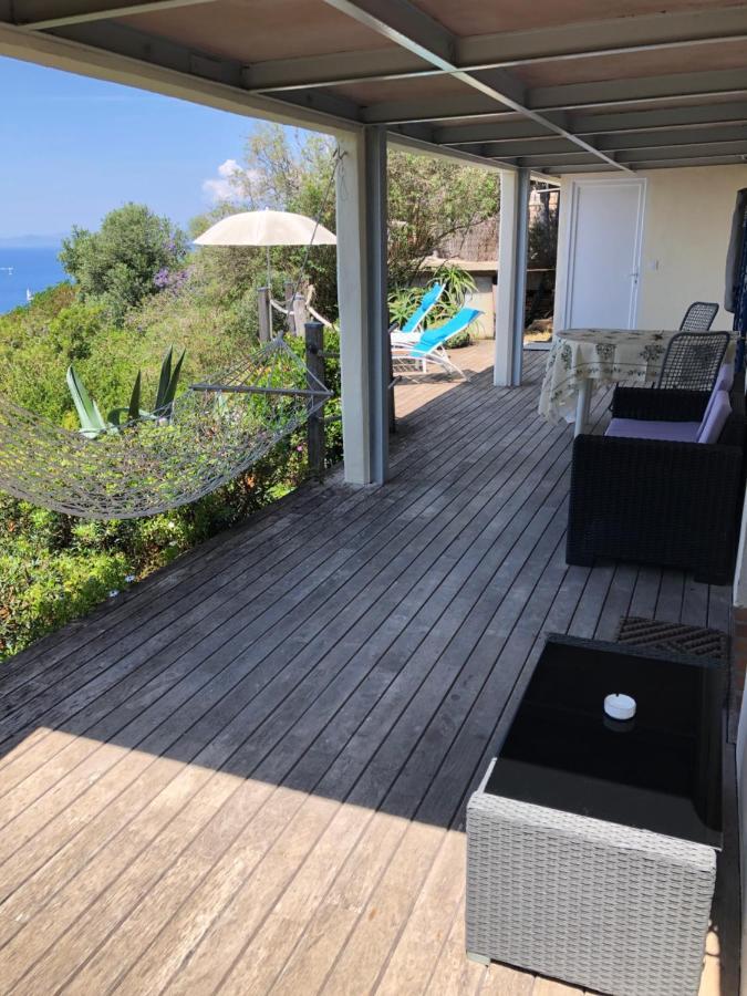 Les Oreades, Studio Le Marin Avec Vue Mer Imprenable Apartment Ile du Levant Exterior photo